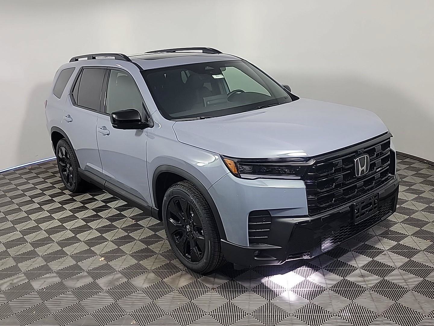 New 2026 Honda Pilot Black Edition image 2