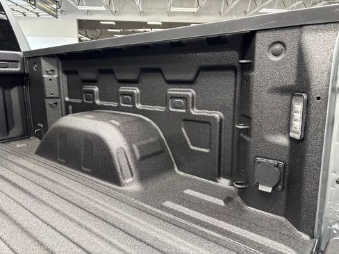 New 2026 Chevrolet Silverado 1500 RST AWD/4WD image 39