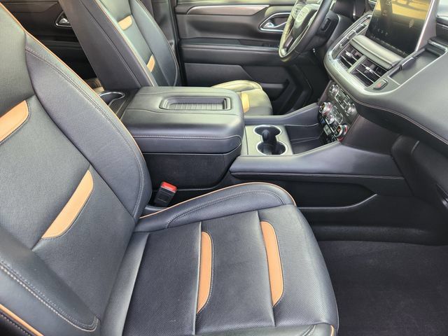 Used 2024 GMC Yukon AT4 w/ Technology Package AWD/4WD image 14