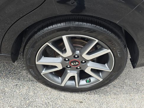 Used 2020 Kia Soul GT-Line w/ GT 2.0L Power Sunroof Package image 8