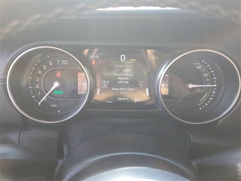 Used 2021 Jeep Wrangler Unlimited Sahara w/ Cold Weather Group image 15