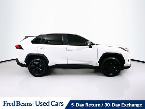 Used 2023 Toyota RAV4 LE image 8