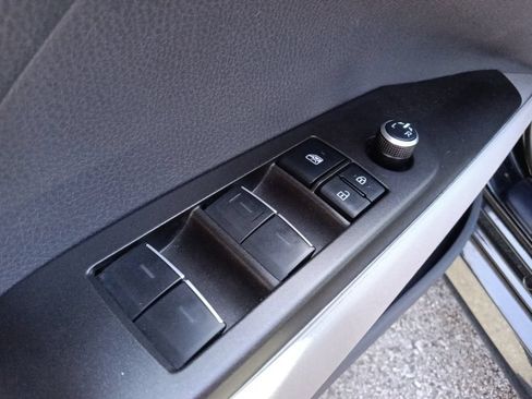 Used 2023 Toyota Camry XLE w/ Navigation Package FWD image 12