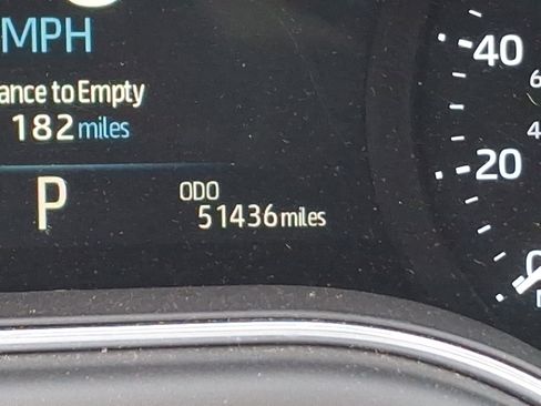 Used 2021 Toyota Avalon XLE image 21