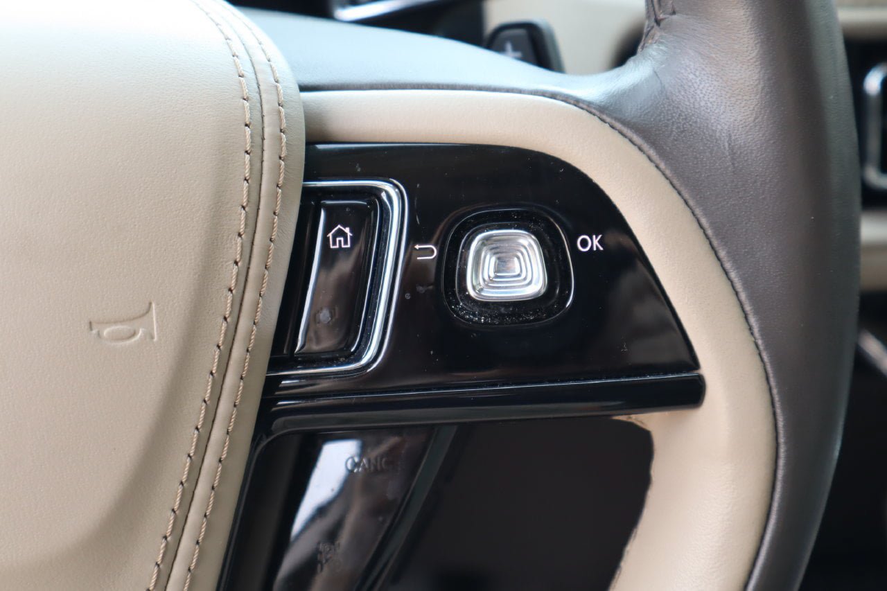 Used 2024 Lincoln Aviator Reserve w/ Equipment Group 201A RWD image 15