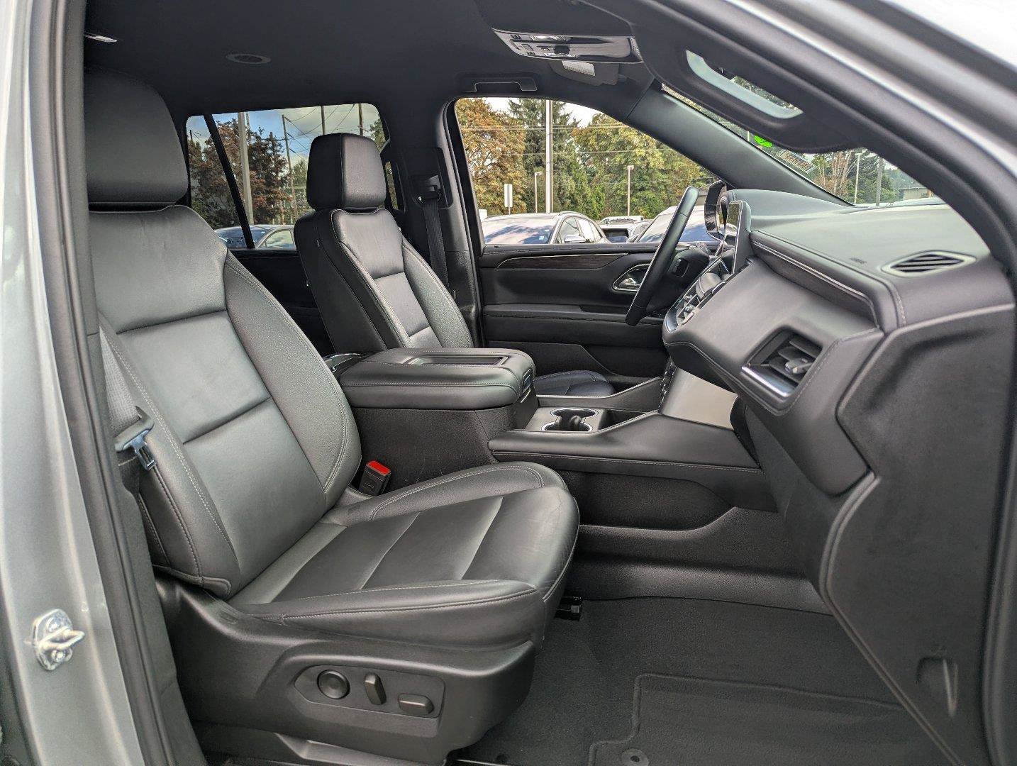 Used 2024 Chevrolet Tahoe LT AWD/4WD image 38