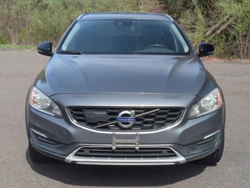 Used 2016 Volvo V60 T5 Cross Country w/ Convenience Package AWD/4WD image 9