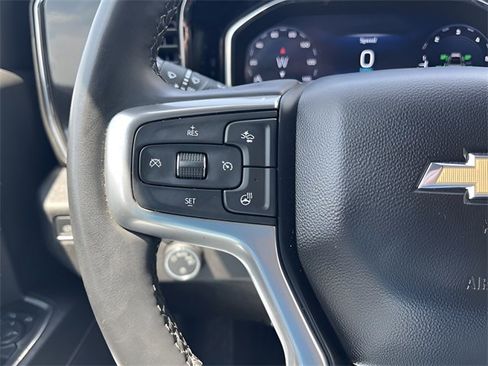 Used 2025 Chevrolet Silverado 1500 LT image 17