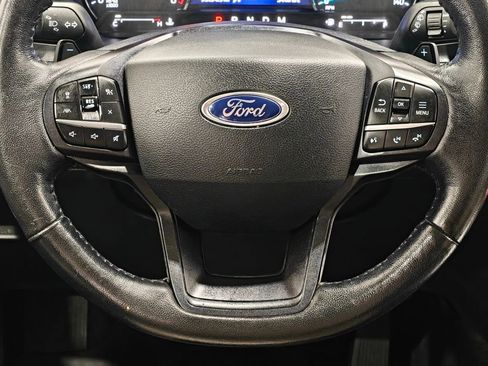 Used 2020 Ford Explorer XLT w/ Equipment Group 202A AWD/4WD image 5