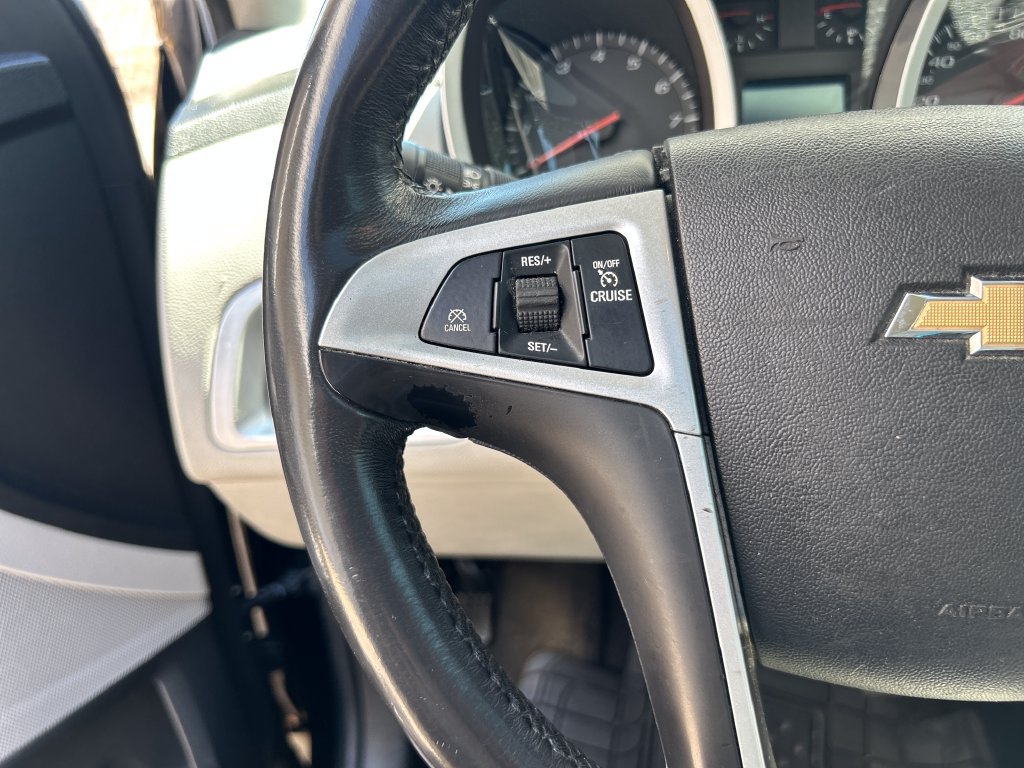 Used 2017 Chevrolet Equinox Premier w/ Enhanced Convenience Package FWD image 20
