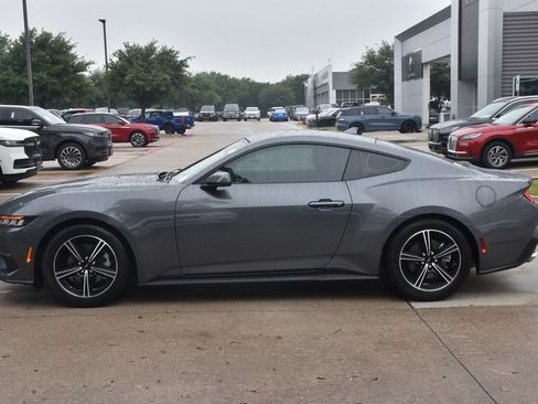 Certified 2024 Ford Mustang Coupe RWD image 12