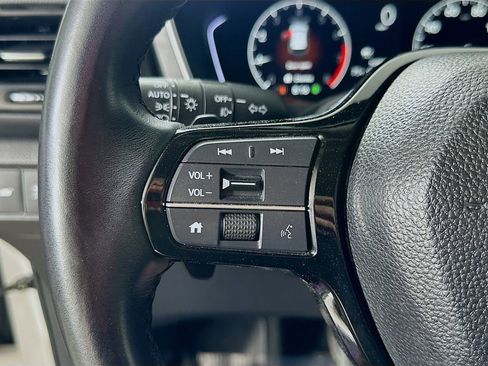 Used 2023 Honda Pilot Touring image 24