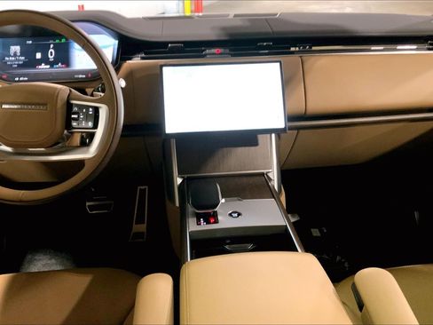New 2026 Land Rover Range Rover SE image 6