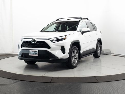 Certified 2023 Toyota RAV4 XLE w/ Convenience Package AWD/4WD image 3