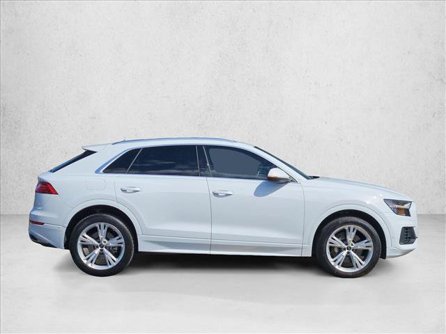 Used 2023 Audi Q8 Premium AWD/4WD image 4