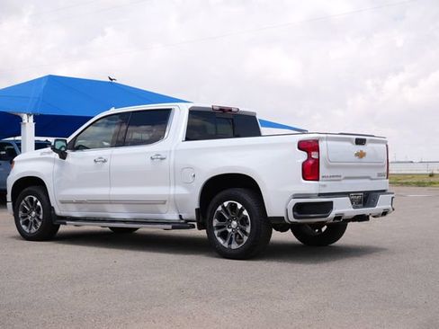 Used 2024 Chevrolet Silverado 1500 High Country w/ Technology Package AWD/4WD image 5