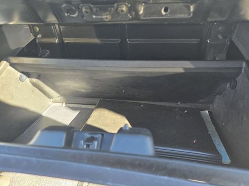 Used 1996 Nissan Pickup XE image 22