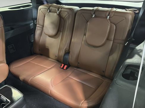 Used 2022 Lincoln Aviator Reserve w/ Equipment Group 201A AWD/4WD image 23