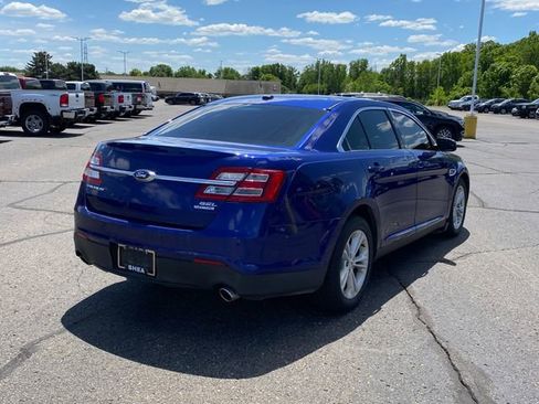 Used 2015 Ford Taurus SEL w/ Equipment Group 201A FWD image 2