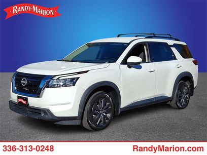 Used 2022 Nissan Pathfinder SV