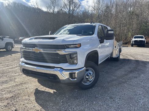 New 2026 Chevrolet Silverado 3500 LT w/ Convenience Package image 11