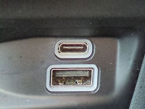 Used 2022 Chrysler Pacifica Pinnacle image 23