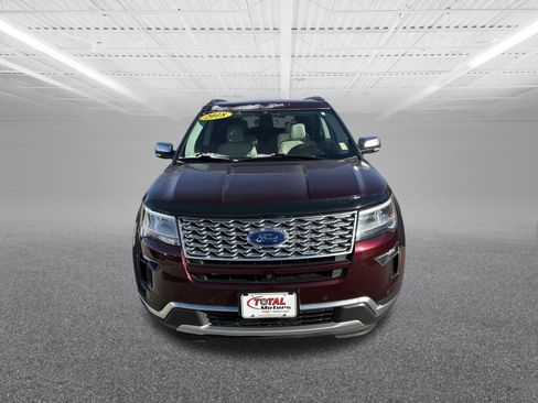 Used 2018 Ford Explorer Platinum image 3