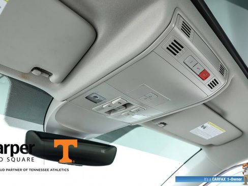 Used 2023 Volkswagen Taos SE w/ Panoramic Sunroof Package FWD image 64
