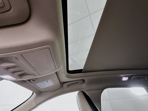 Used 2020 Ford Escape Titanium image 26