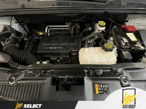 Used 2018 Chevrolet Trax LT w/ LT Convenience Package AWD/4WD image 23