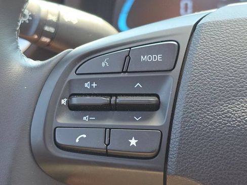 Used 2026 Hyundai Venue SEL FWD image 25
