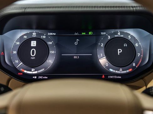 Used 2025 Land Rover Range Rover Autobiography AWD/4WD image 35