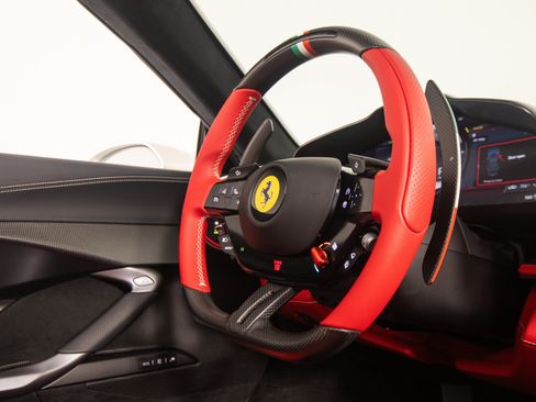 Used 2025 Ferrari 296 GTS RWD image 34