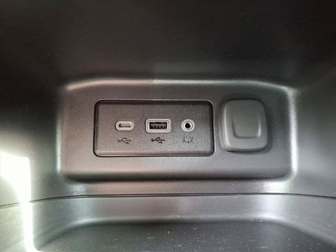 Certified 2024 Chevrolet Equinox LT w/ LPO, Floor Liner Package image 24