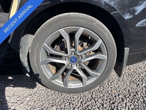 Used 2017 Ford Fusion SE w/ Equipment Group 201A image 13