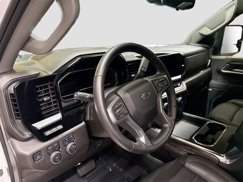 Used 2025 Chevrolet Silverado 2500 LTZ w/ Trail Boss Package image 9