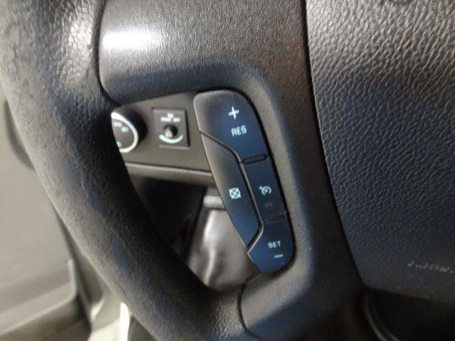 Used 2018 Chevrolet Express 2500 w/ Driver Convenience Package RWD image 28