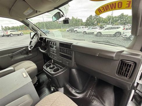 Used 2022 Chevrolet Express 2500 w/ Driver Convenience Package RWD image 21