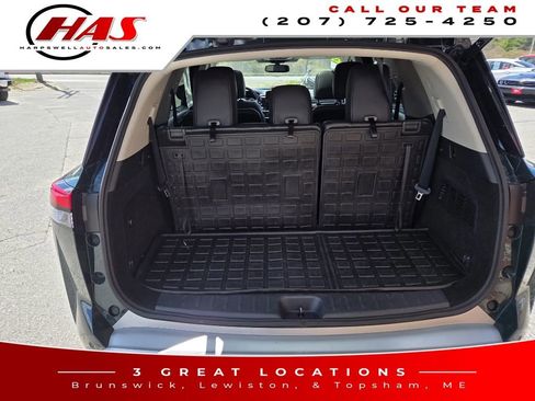 Used 2022 Nissan Pathfinder Platinum AWD/4WD image 6