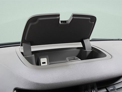 Used 2013 Chevrolet Traverse LS image 11