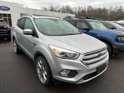Used 2019 Ford Escape Titanium image 7
