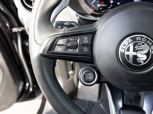 Used 2024 Alfa Romeo Stelvio Veloce image 34