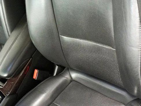 Used 2013 Cadillac XTS Premium image 4