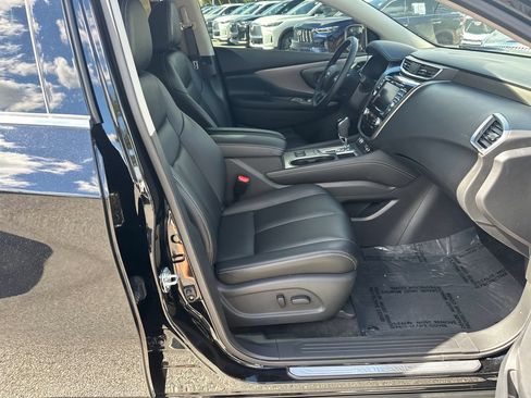 Used 2024 Nissan Murano SV FWD image 11