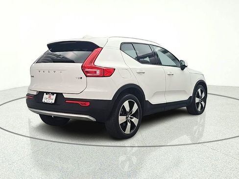 Used 2020 Volvo XC40 T5 Momentum w/ Protection Package Premier AWD/4WD image 7
