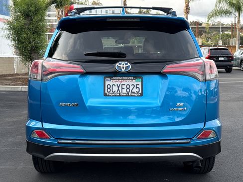 Certified 2018 Toyota RAV4 SE AWD/4WD image 10