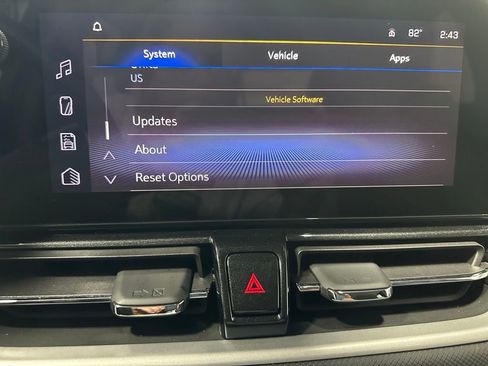 Used 2024 Chevrolet TrailBlazer LT w/ Convenience Package AWD/4WD image 37