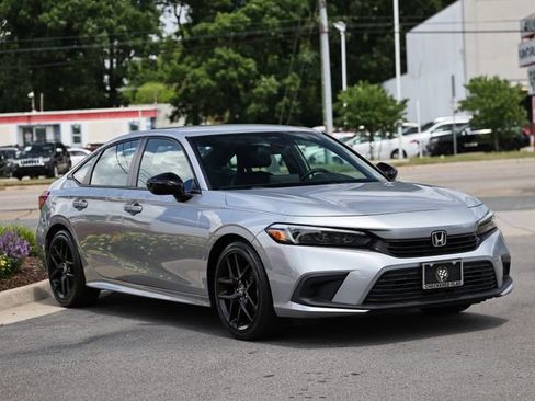 Used 2023 Honda Civic Sport image 14