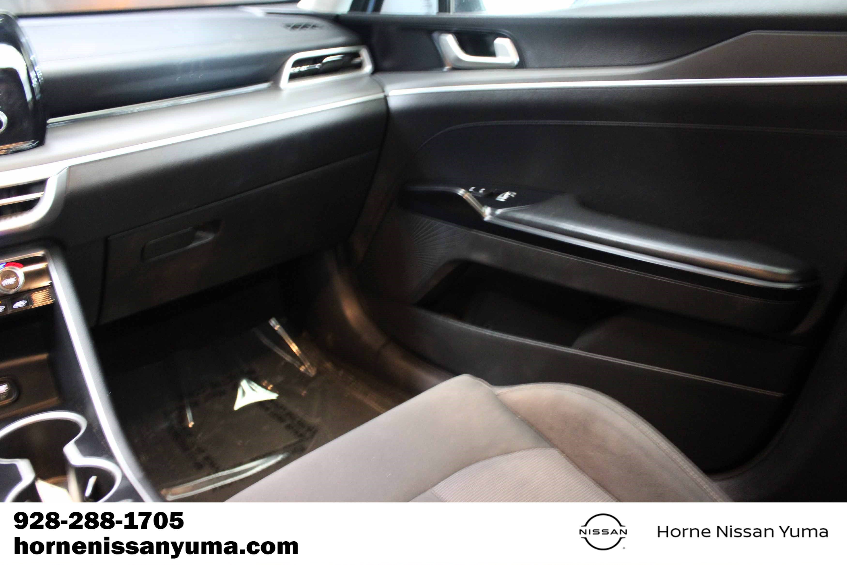Used 2022 Kia K5 LXS FWD image 5