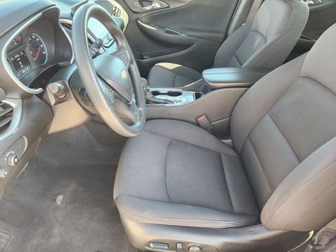 Used 2024 Chevrolet Malibu LT image 14